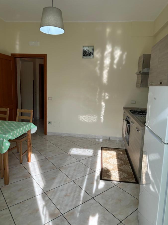 In Famiglia Apartment And Rooms For Pompei, Amalfi, Sorrento And Salerno 산테지디오델몬테알비노 외부 사진