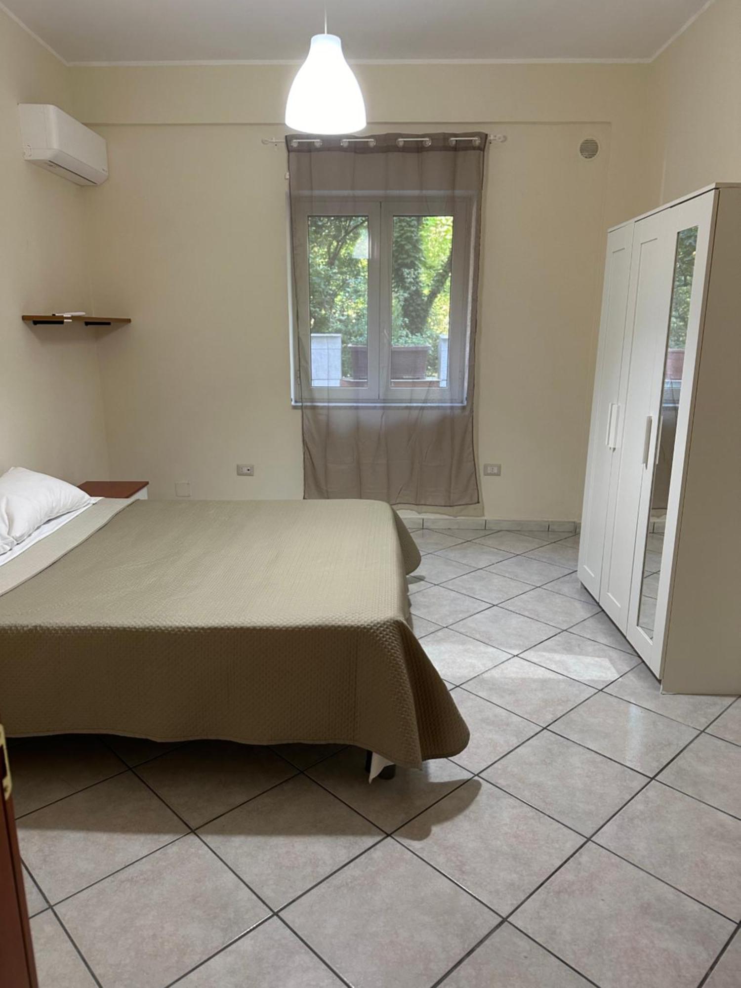 In Famiglia Apartment And Rooms For Pompei, Amalfi, Sorrento And Salerno 산테지디오델몬테알비노 외부 사진